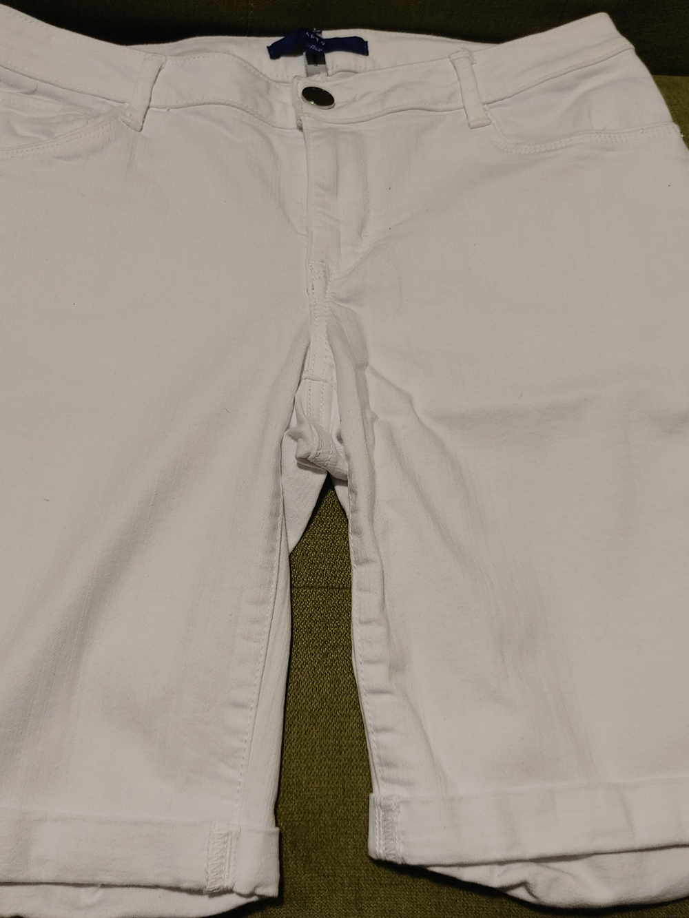 Apt. 9 White Women’s Bermuda Shorts